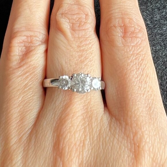 Sterling Silver 3-Stone QZ Ring - Picture 3 of 9